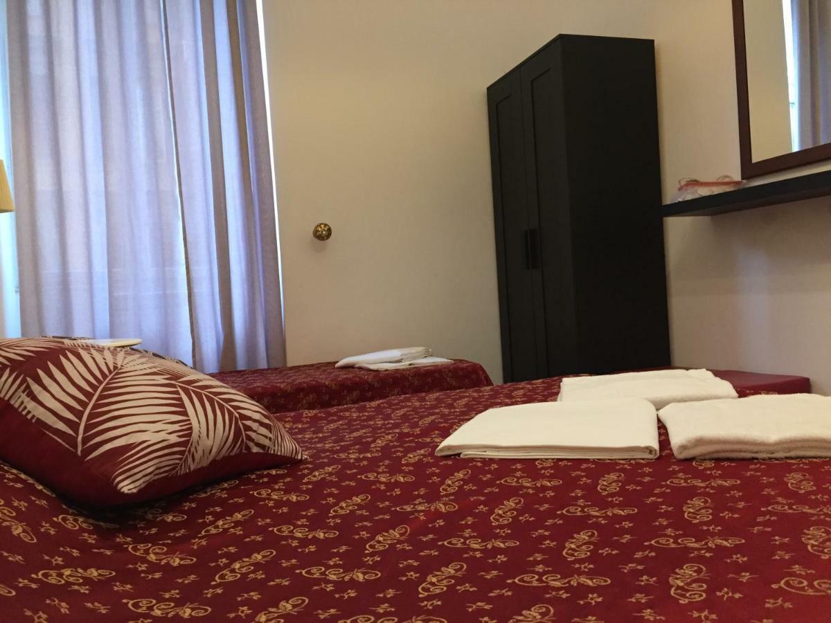 Blue Whale Bed & Breakfast Rome Exterior photo